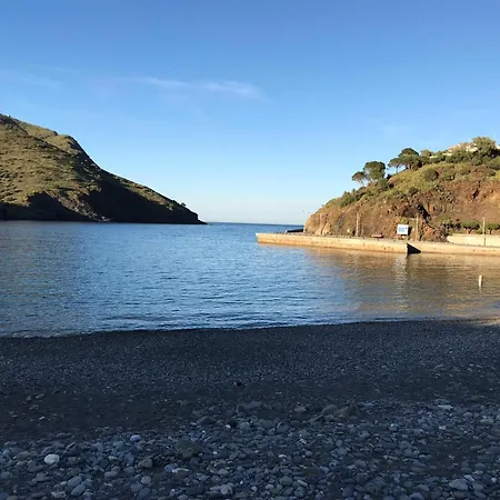 Apartaments Portbou Costa Brava Exterior photo